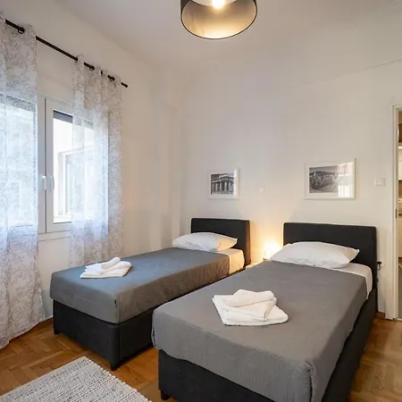 Center 2 Bedrooms 4 Pers Apartment. Apartamento