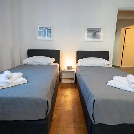 Center 2 Bedrooms 4 Pers Apartment. * Atenas