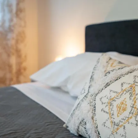 Center 2 Bedrooms 4 Pers Apartment. * Atenas