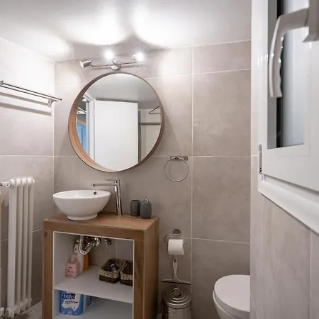 Center 2 Bedrooms 4 Pers Apartment. Apartment *
