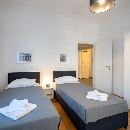 Center 2 Bedrooms 4 Pers Apartment. * Athens